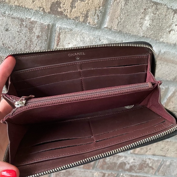 ❌TRADED❌Chanel Black Quilted Wallet - Picture 3 of 7